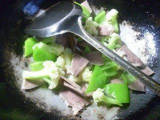 猪舌头炒蒲瓜可以吃吗视频,家常美味，营养均衡的快手菜分享